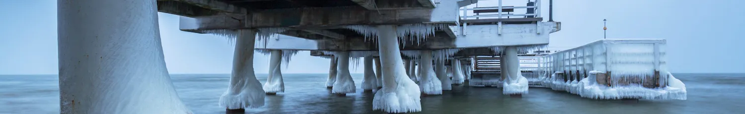 Overisning på bro ved kysten